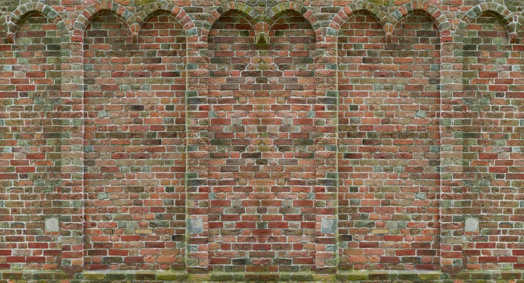 Alte Mauer mit Bögen