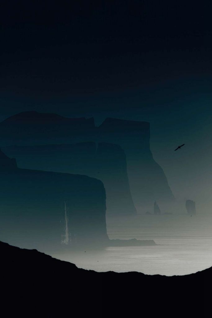 Klippen im blaugrauen Morgennebel