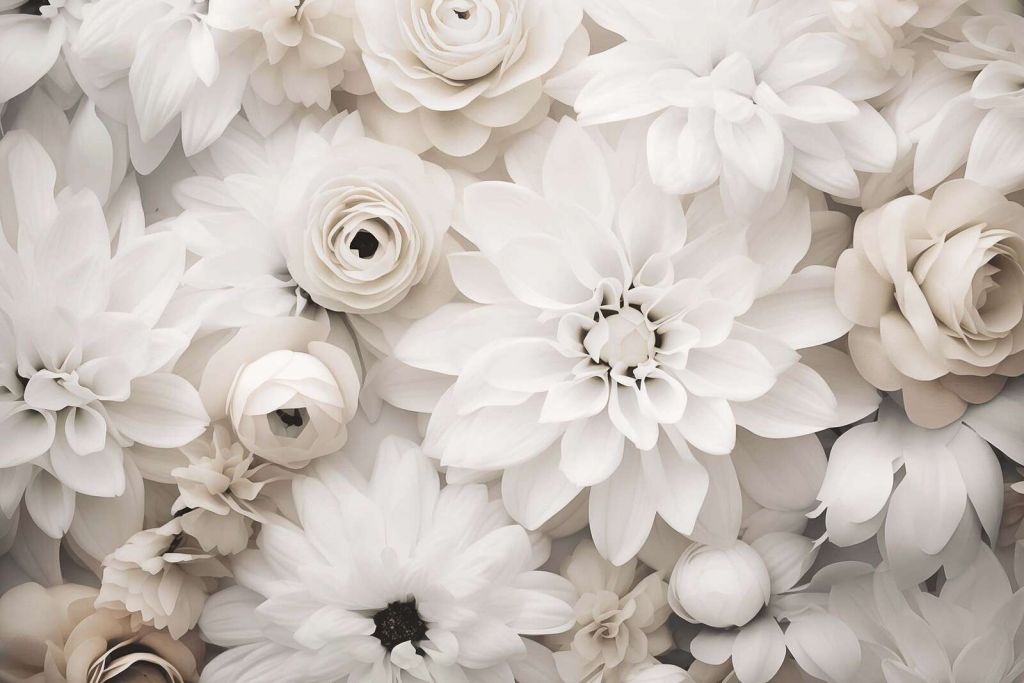 Blütenkaskade florale Schönheit Off-White