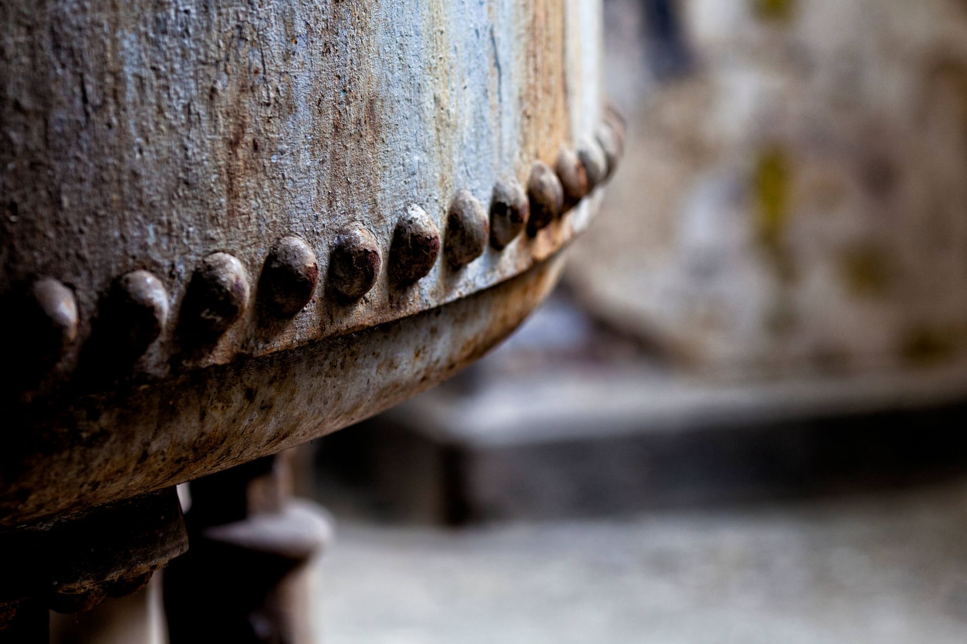 Detail eines rostigen Dampfkessels