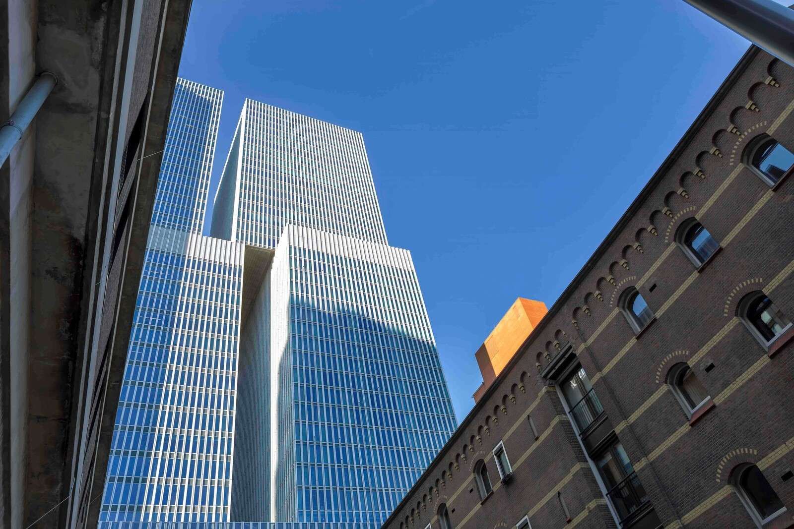 Architektonisches Zusammenspiel in Rotterdam