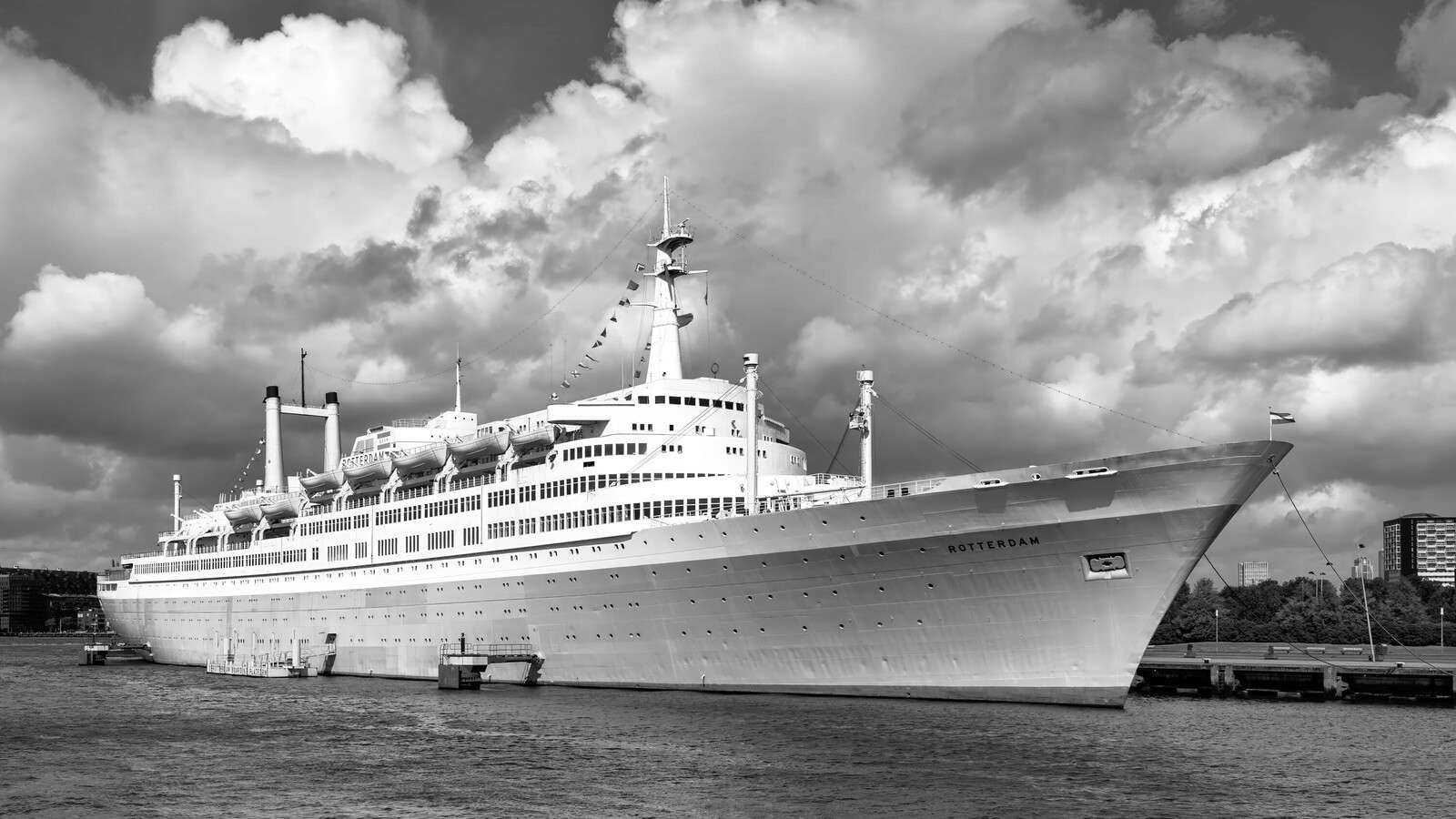 Zeitlose Ozeanklassiker in Schwarz-Weiß