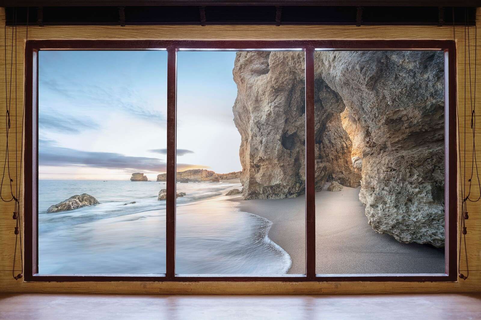 Meeresblick mit felsiger Bucht