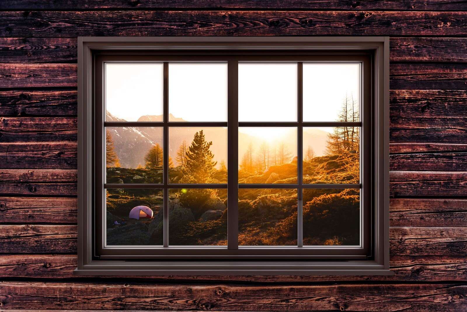Sonnenaufgang im Bergtal